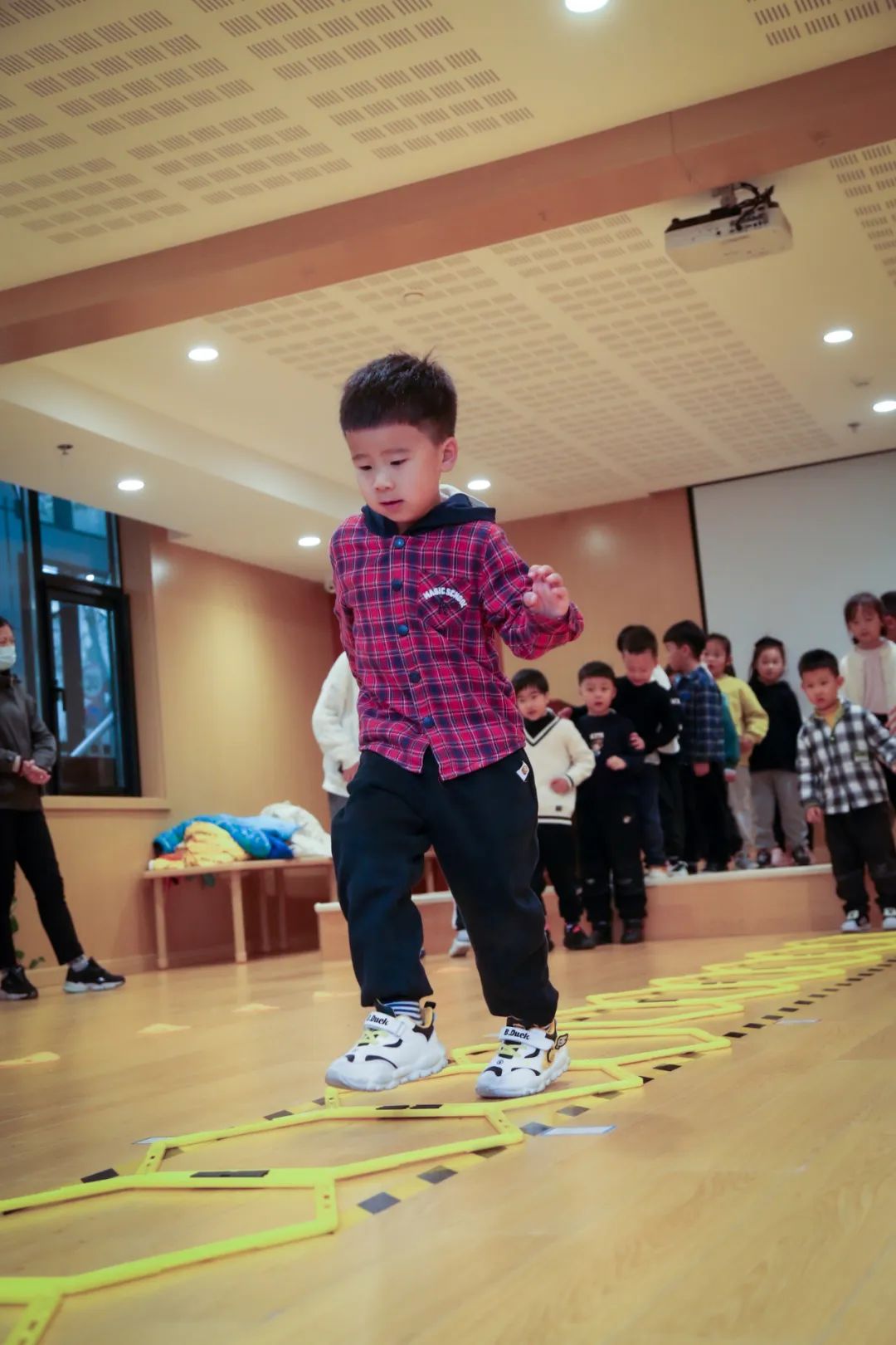 校园足球家校社共育,校园足球共建授牌仪式