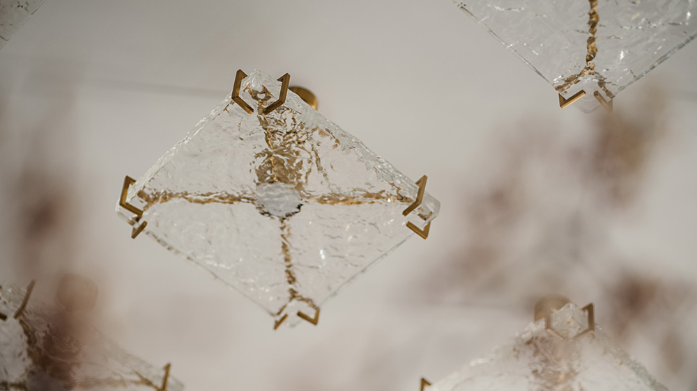 熙攘老街中的“后花园”大巭服饰深圳办公设计欣赏