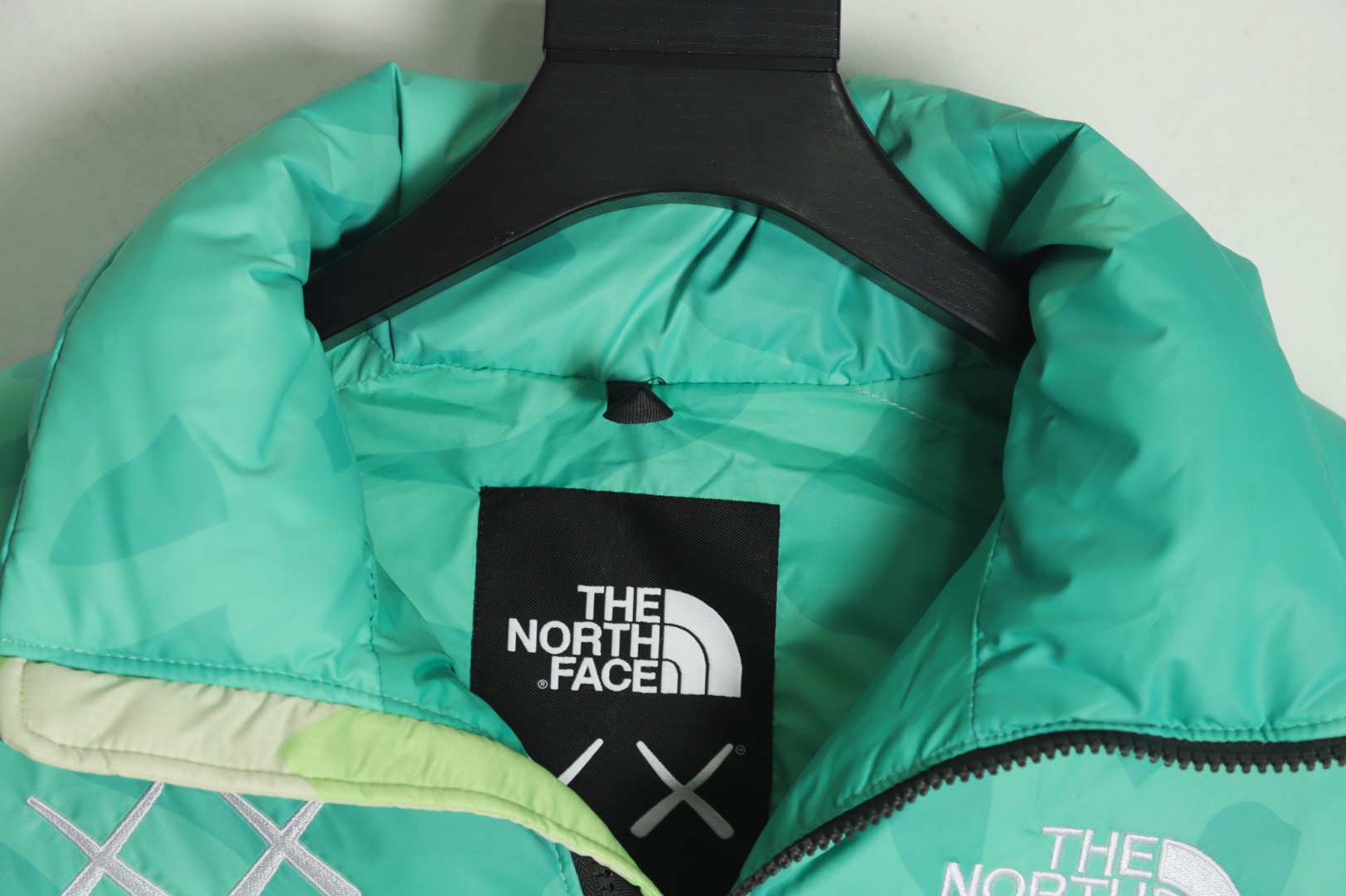 TheNorthFace北面联名款1996美版羽绒服显得更年轻有活力的感觉