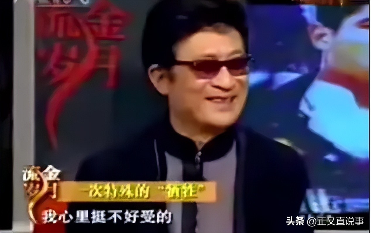 立功警犬被伤,功勋犬拍戏被炸死驯养员哭出血