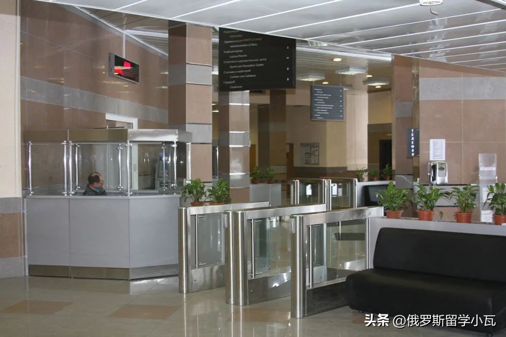 圣彼得堡国立大帝理工大学