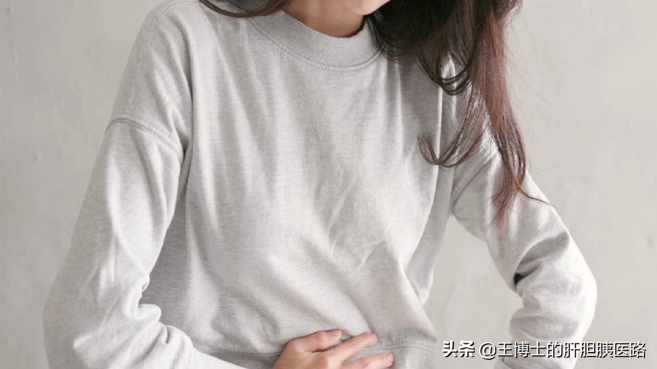 门诊大夫和手术大夫是同一个人嘛,门诊医生和住院医生哪个医术高