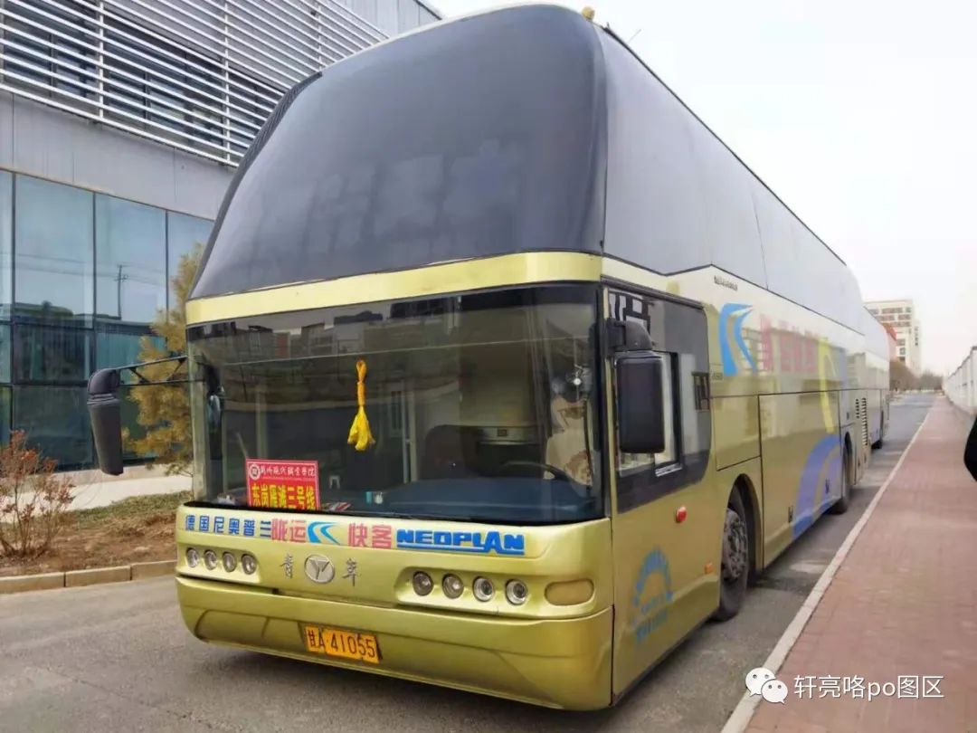 青年jnp6127w型卧铺客车价格,宇通6127神行剑错层版大巴车