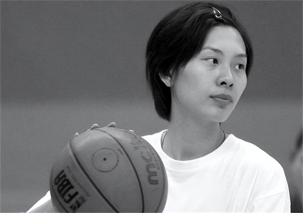 陈鹭芸结肠癌几期,中国男女篮自发为陈鹭芸募捐