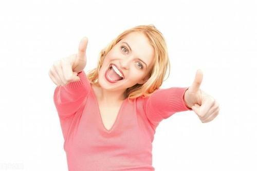 经常手抖可能是哪些疾病的征兆,出现手抖要警惕下面这五种疾病了