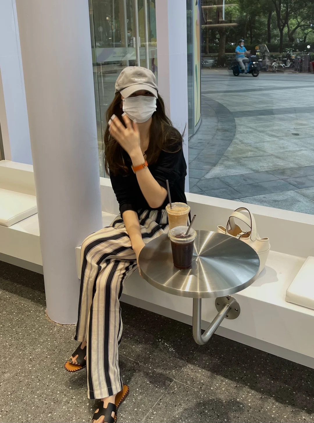 冬天穿什么裤子显瘦显腿长卫裤,百搭裤子设计感显高显瘦直筒裤