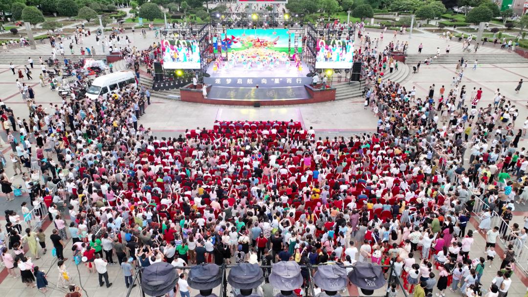 绛戞ⅵ鍚戞湭鏉ヤ富棰樺辜鍎垮洯鍏竴,绛戞ⅵ鍚戞湭鏉ュ辜鍎垮洯澶х彮鍏竴鑺傜洰