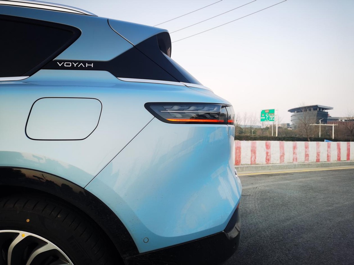 岚图FREE增程豪华版提车作业