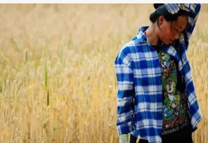 一个普通人怎么做到月入4万,打工者如何在一年内赚5万