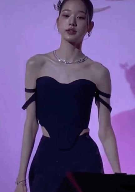 为什么韩国明星拼命追求水光肌,韩娱水光肌效果