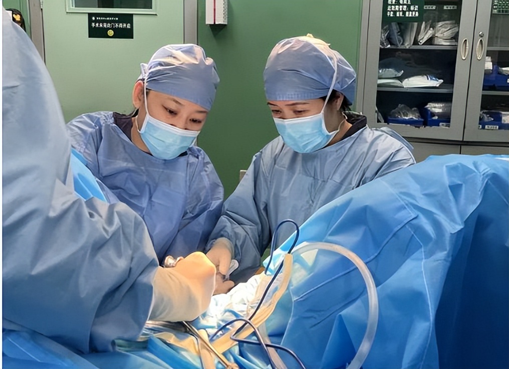 女人67岁得了子宫癌有什么症状呢,55岁妇女子宫脱垂最好解决办法