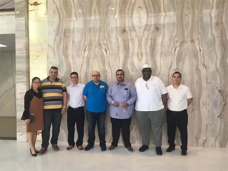 把瓷砖卖到卡塔尔世界杯，嘉尼亚怎么做到的？