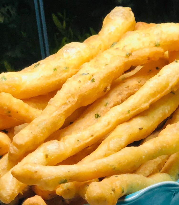 茴香小油条如何做,正宗茴香小油条配方