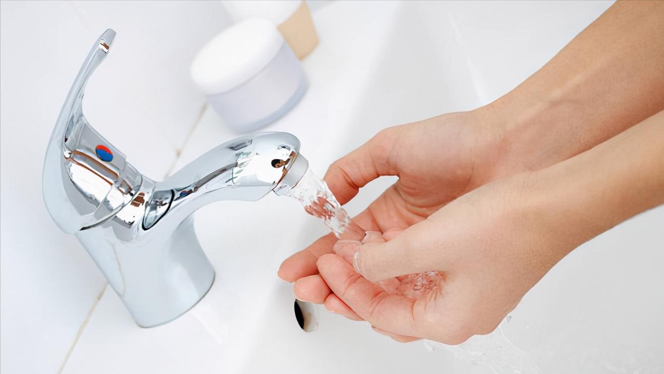 指甲往肉里长怎么办,指甲老往肉里钻