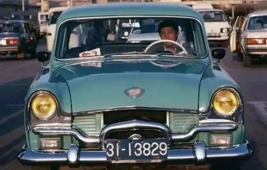 房市和投资哪个更赚钱,房市和楼市投资