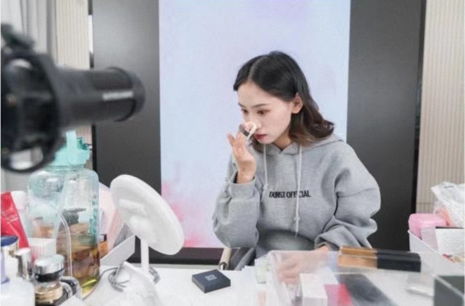 年轻人消费观大变省钱,当代年轻人消费观改变