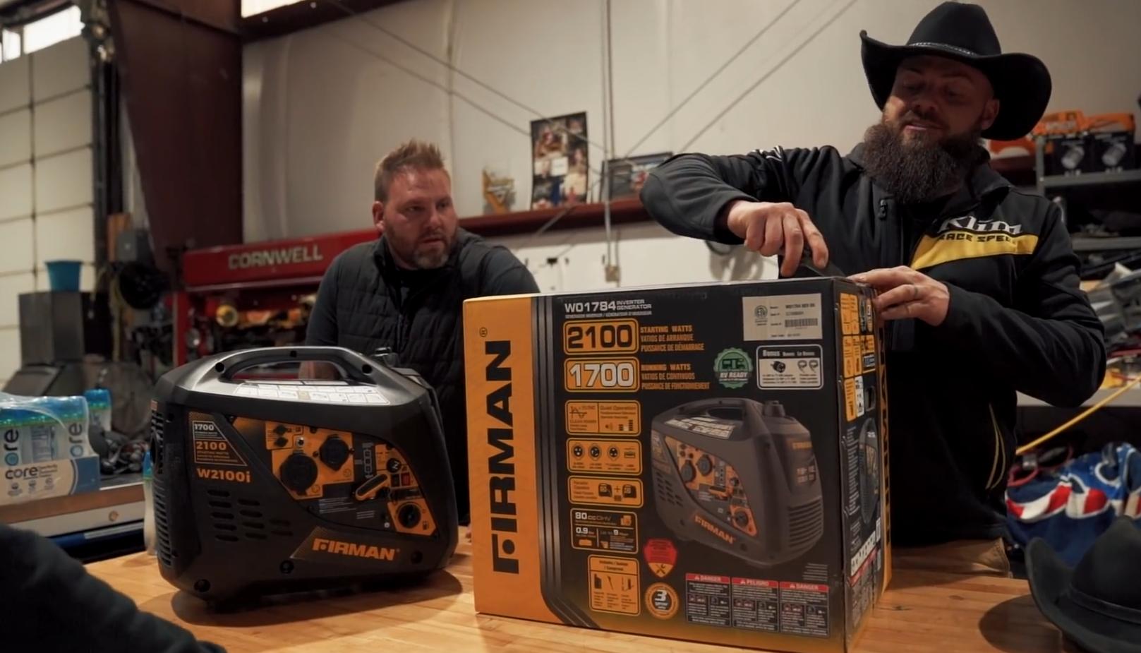 美国佬看不上我国电车，图便宜花2000买来试驾，却爱上了中国制造