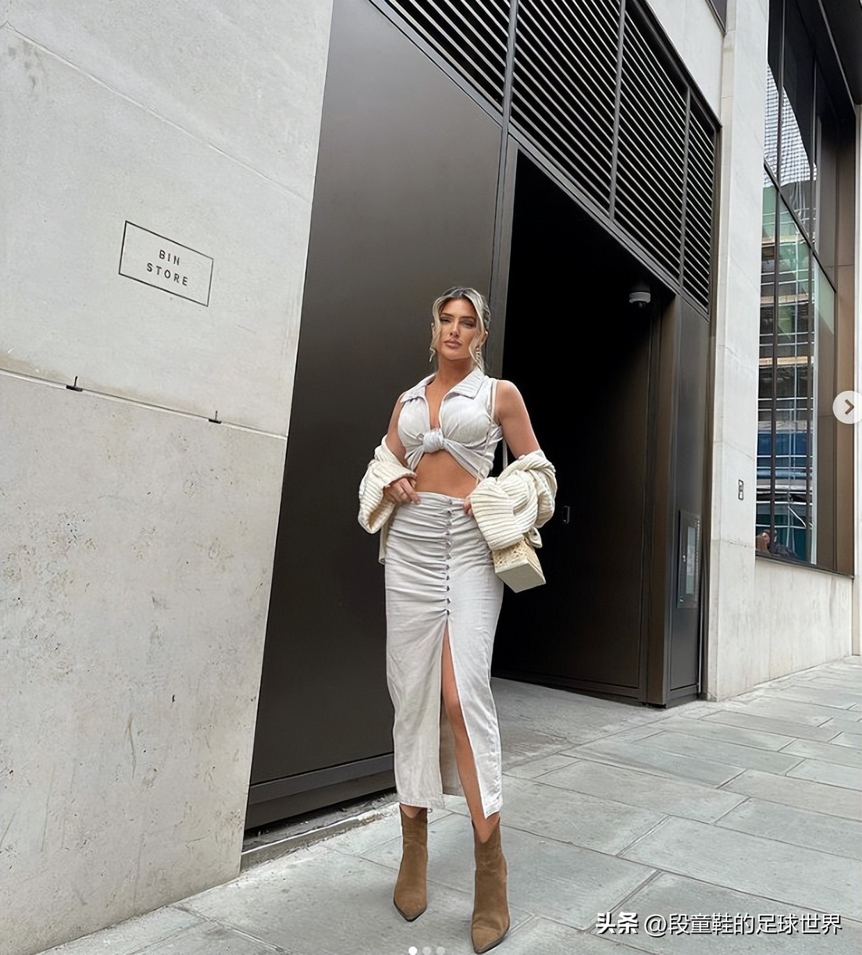 鍒囧皵瑗跨悆鏄熷お澶洟,鍒囧皵瑗垮お澶洟