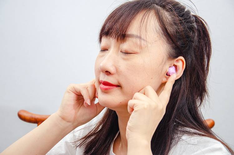 GIEC杰科蓝牙耳机,小巧玲珑蓝牙音响