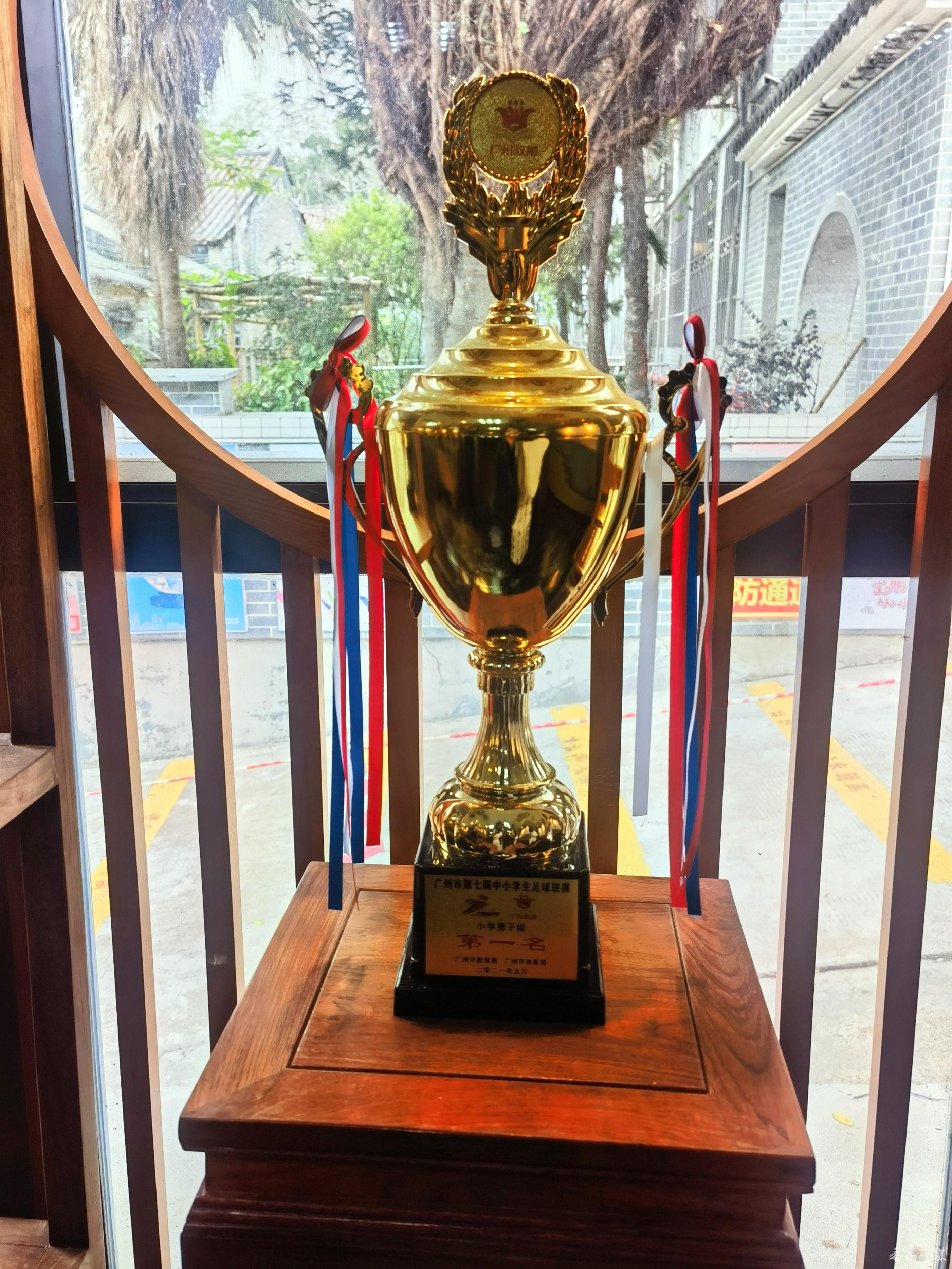 校园风采二年级,穗石小学足球友谊赛