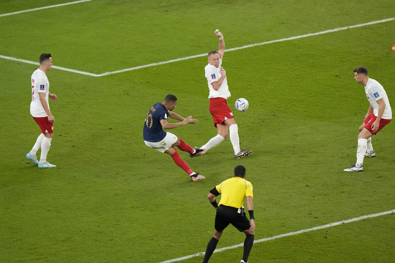 法国3-1波兰队莱万与姆巴佩,法国3比1波兰姆巴佩进球