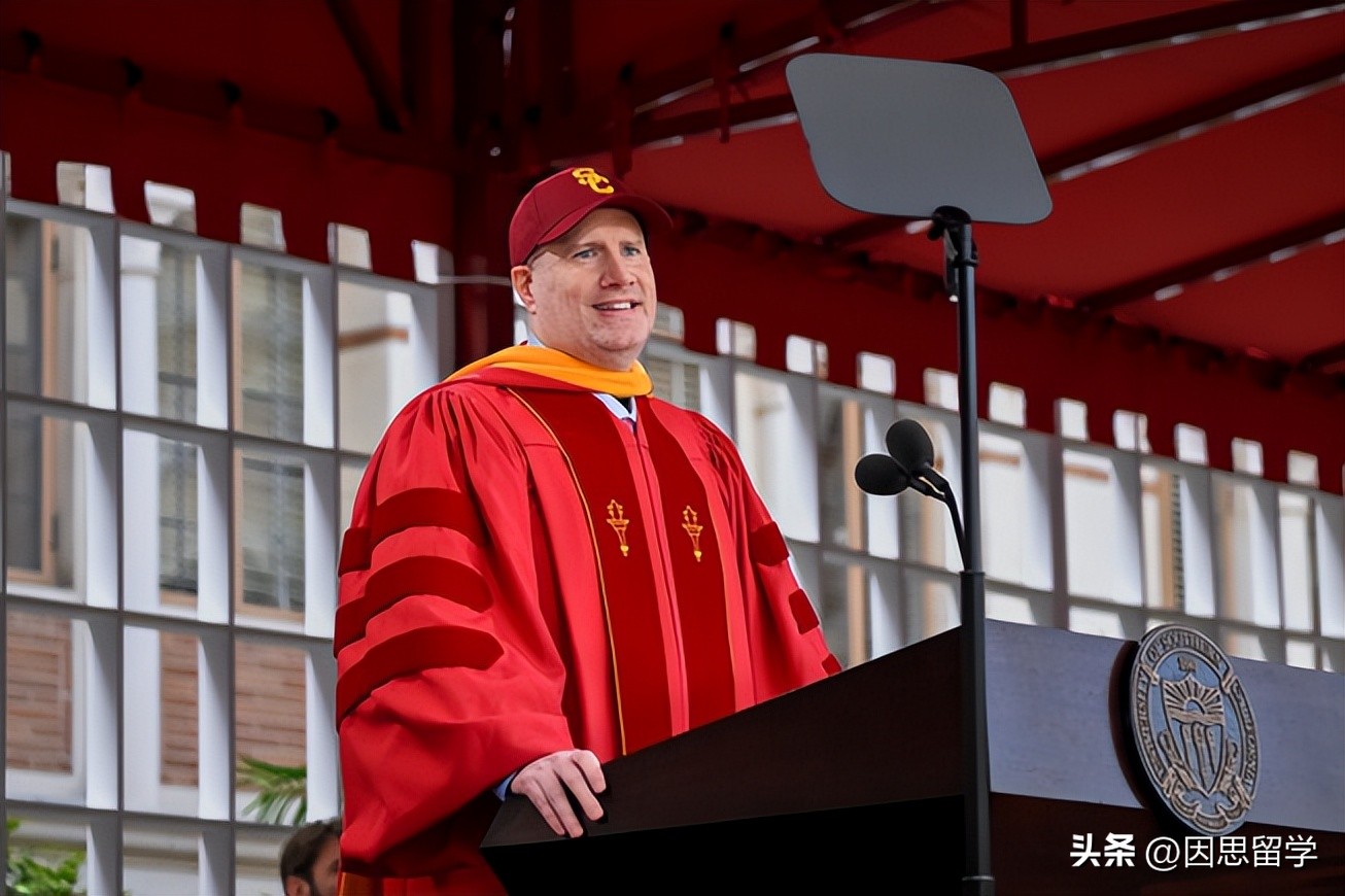 美国大学毕业典礼所有人都上台吗,美国知名大学毕业典礼