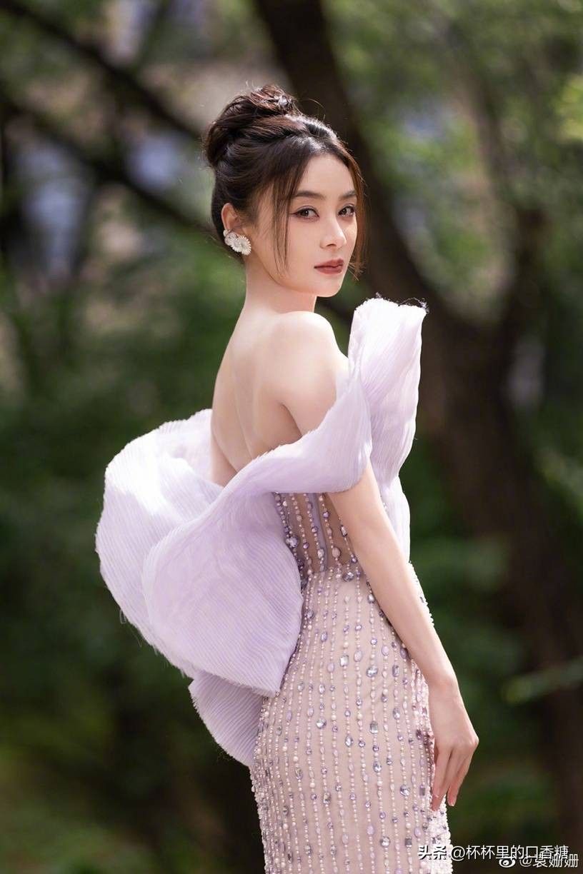 白鹿赵丽颖谁最受欢迎,被黑最惨的十个明星