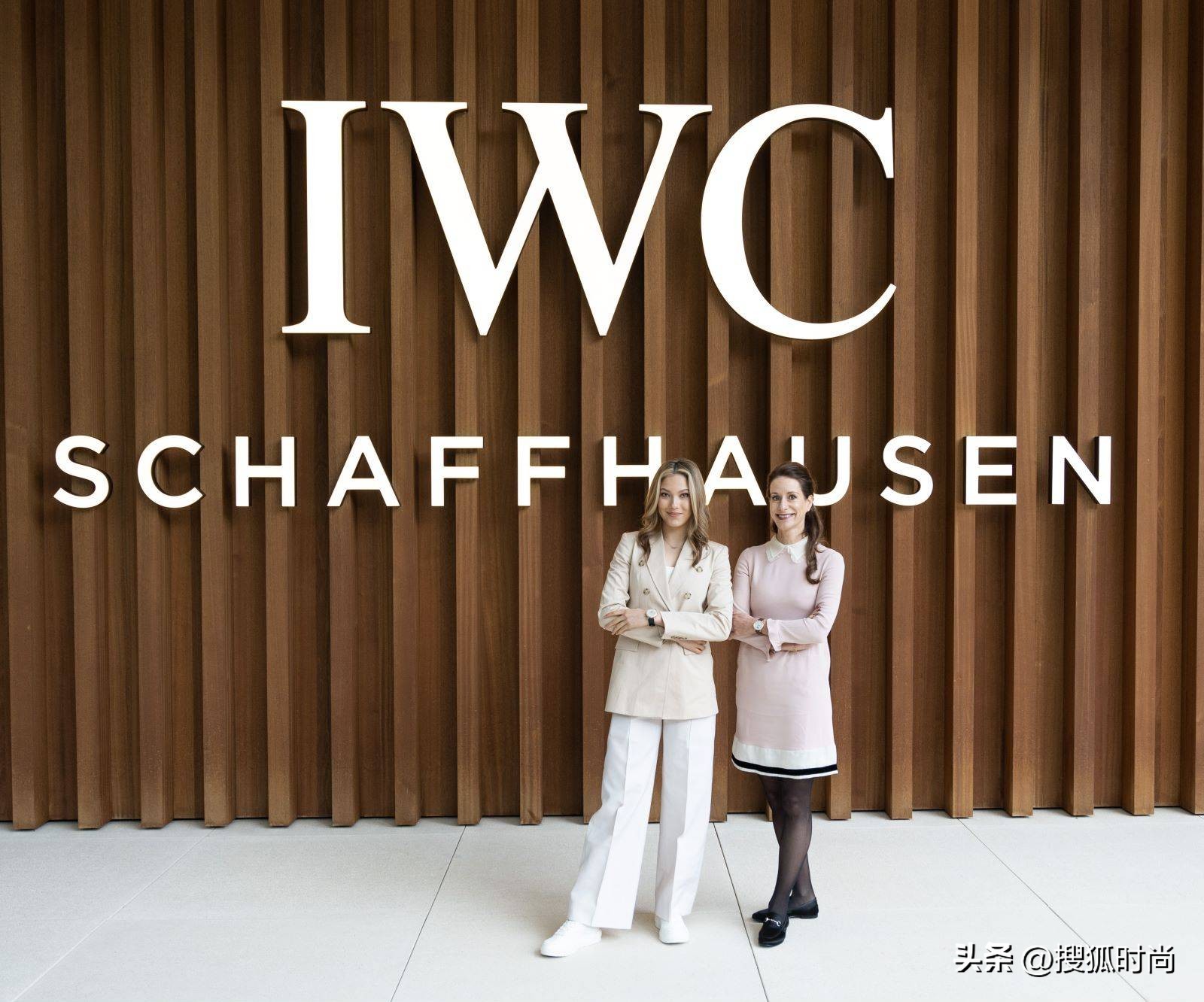 蔡徐坤与谷爱凌门当户对吗,蔡徐坤石英表