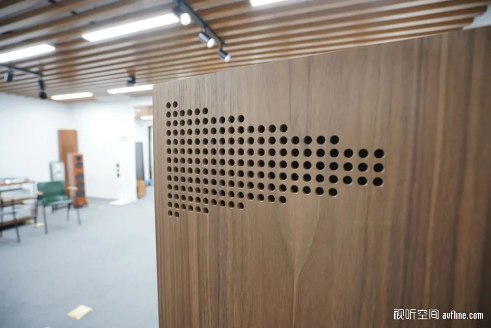 鍙戠儳澶у笀鎺㈠簵,浼楄揪褰遍煶