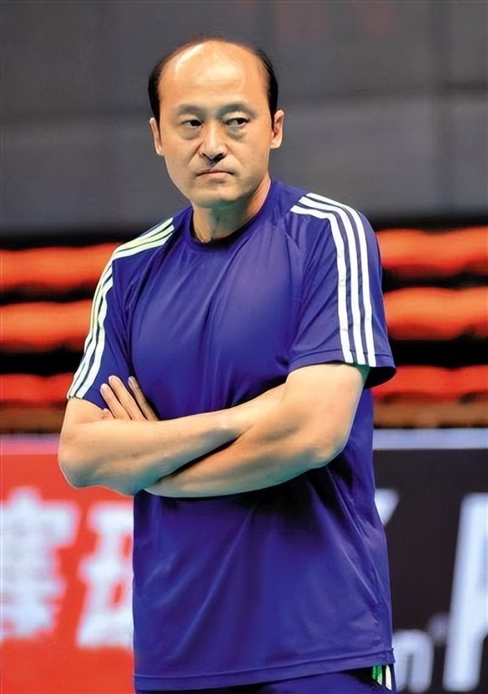 排球队张蓉芳近况 (原中国排球明星张蓉芳近况)