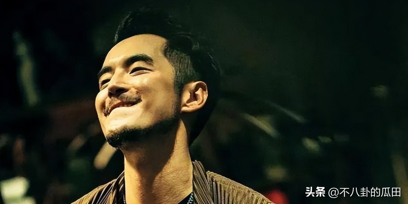 长相成熟棱角分明的帅气男星,年轻时最痞帅的明星男