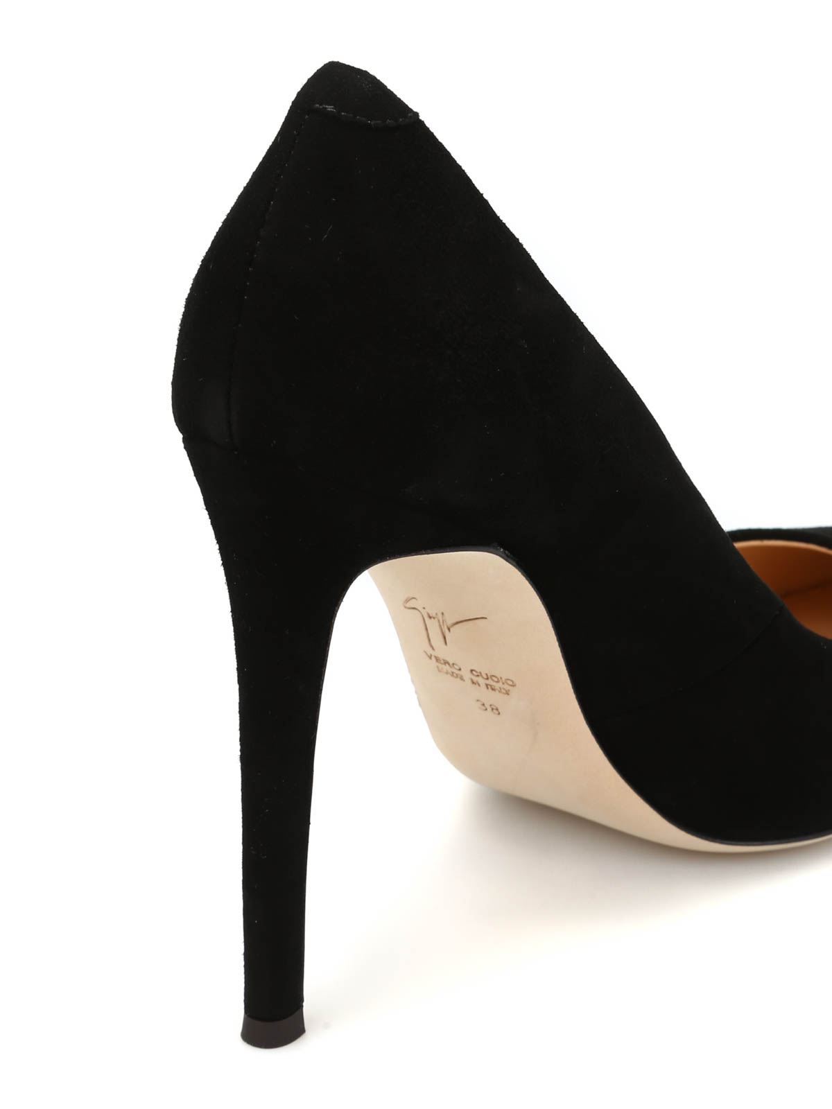 安吉丽娜朱莉最新穿搭,安吉丽娜朱莉走红毯