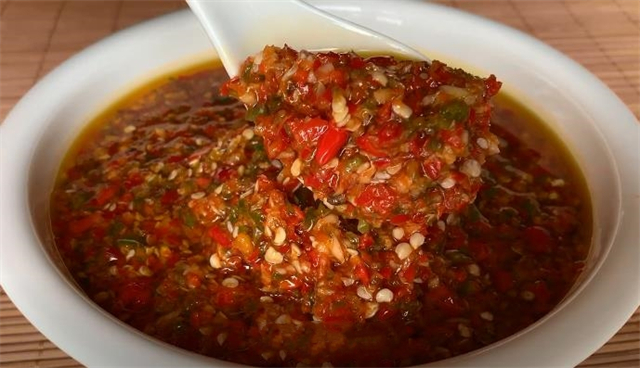 正宗辣椒酱配方大全,辣椒酱不加添加剂能正常存放多久