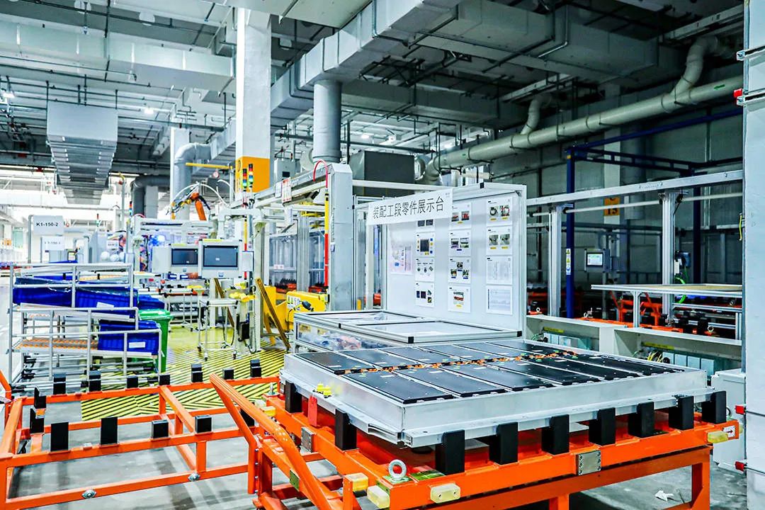 极氪x应该选哪款,极氪x不选装能买吗