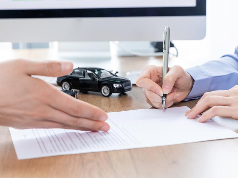 女子全款买车背8万贷款后续,女子全款买车背八万贷款大结局