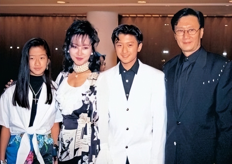 港媒爆料谢贤,谢贤曝光谢霆锋感情现状