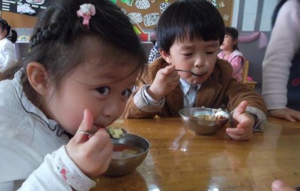 语言发育迟缓两岁半只会十个叠词,语言发育迟缓叠词训练