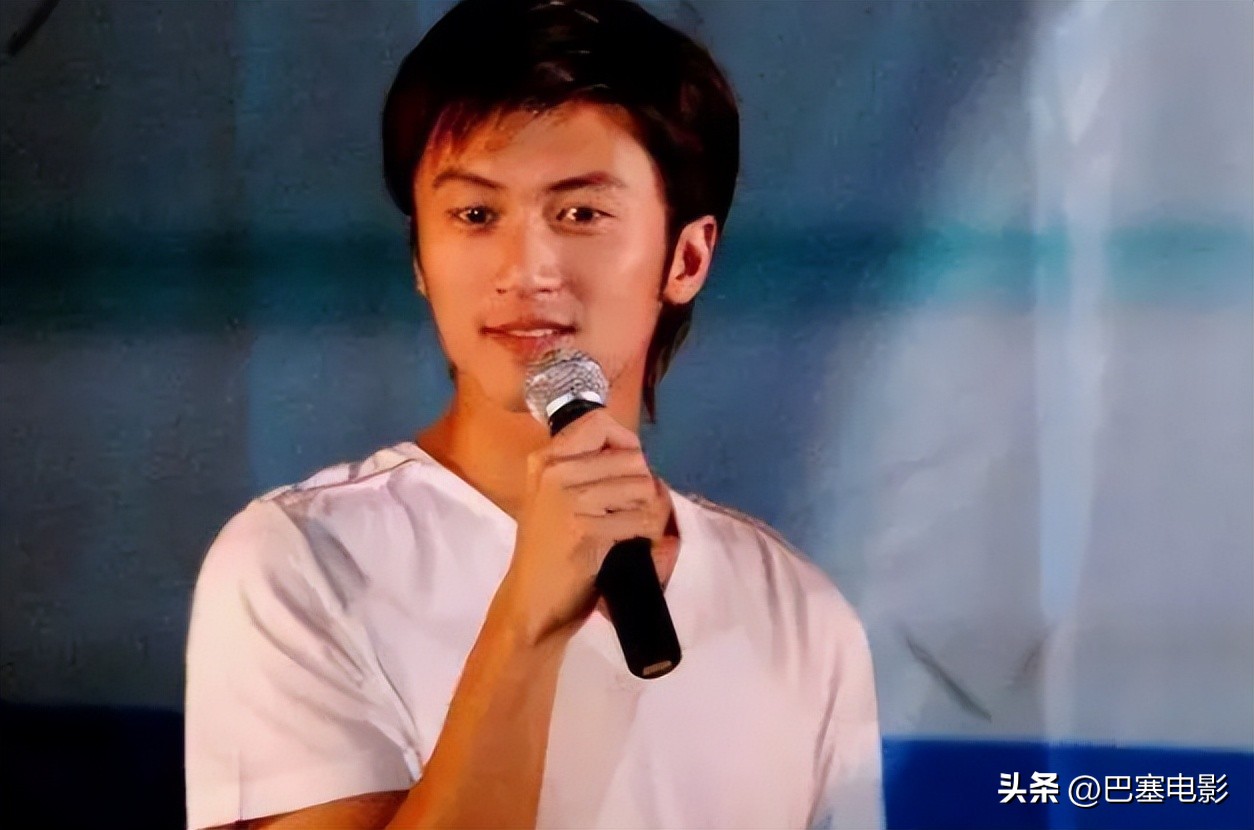 王菲谢霆锋旧照曝光甜蜜,谢霆锋王菲早期恩爱场面