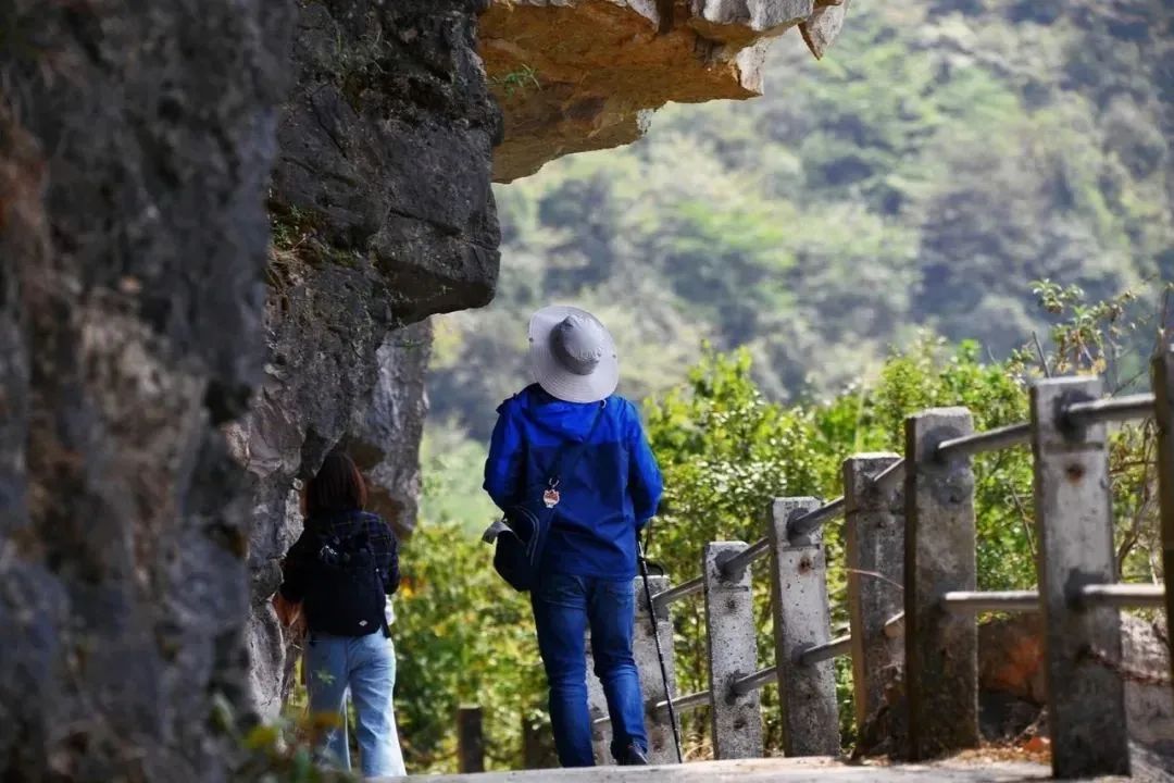 访山问道，哪吒传奇，成都周边必去的隐世仙山秘境