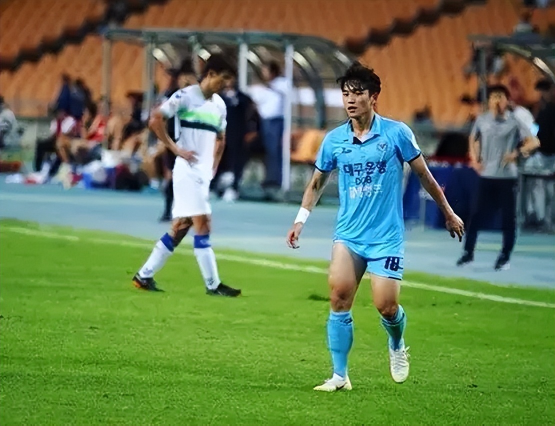 小狼狗身材腹肌,小狼狗霸气腹肌