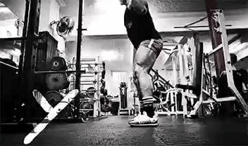 深蹲站不稳是脚外侧哪里力量薄弱,深蹲不掌握这5点别说训练没效果