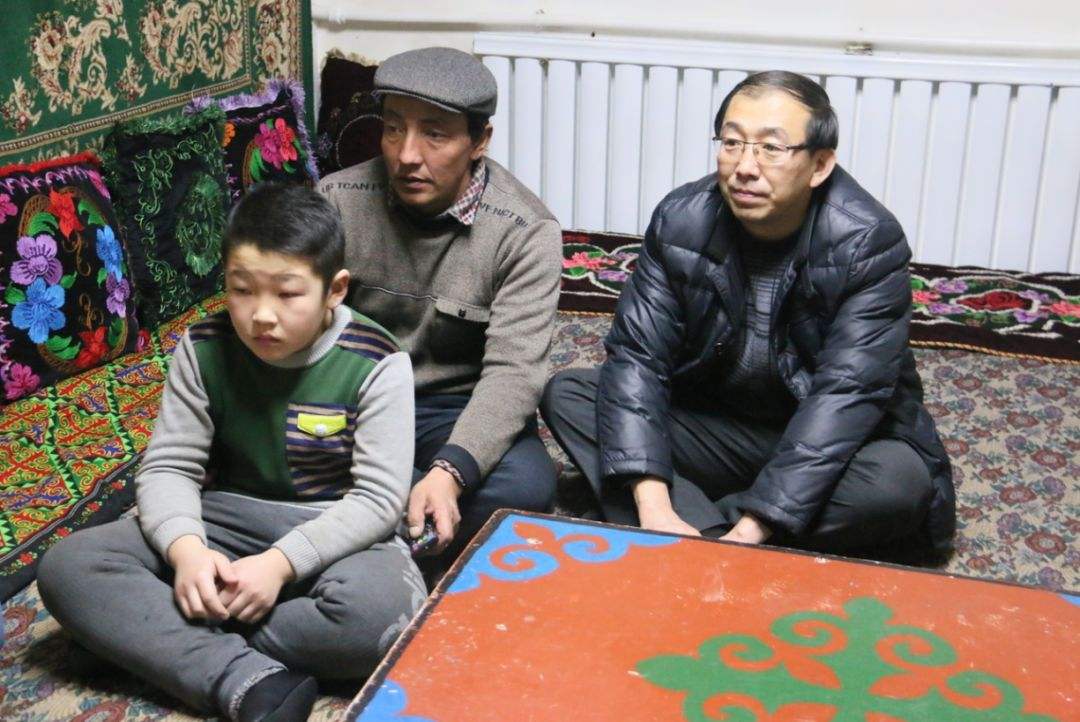 被烦人亲戚教育怎么礼貌回怼,亲戚逗孩子要回怼亲戚吗