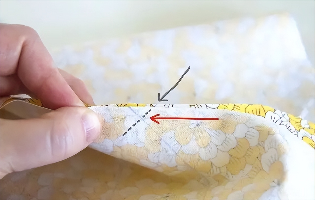 缝纫必看小妙招，省布包边条的裁剪方法，你一定要学学！