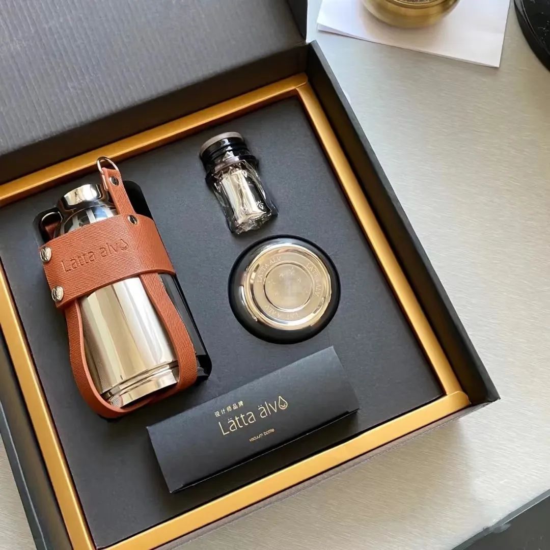 员工伴手礼定制,新员工入职伴手礼推荐