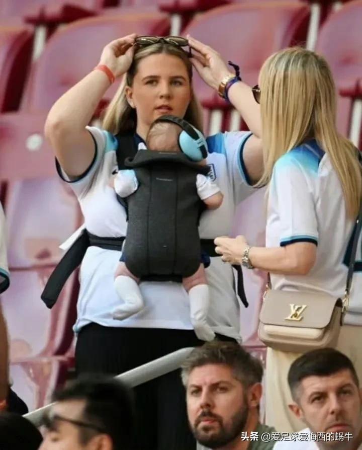 曼城太太团争奇斗艳,太太团斗艳