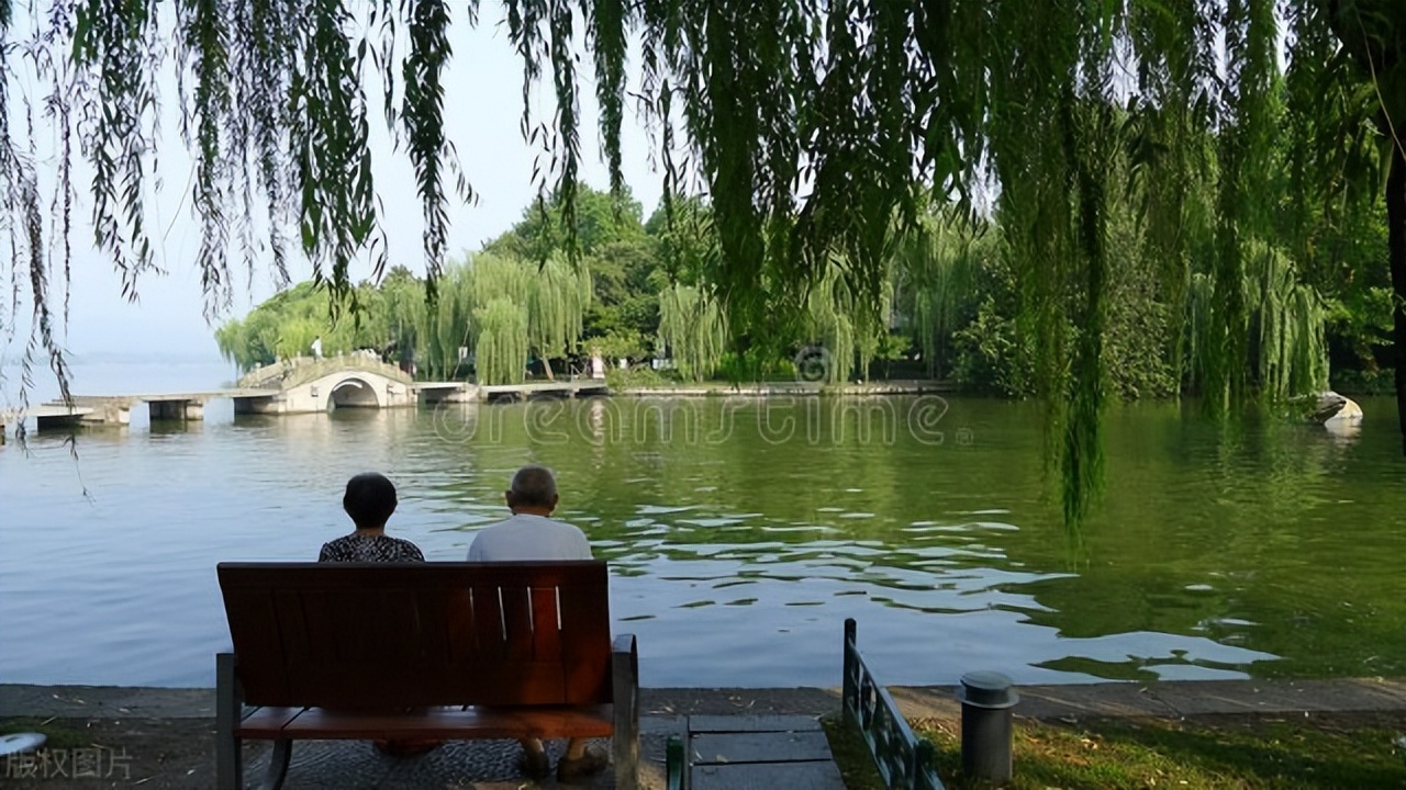 10首春游诗词看古人春天有多浪漫,十首最美春日诗词邂逅最美春愁