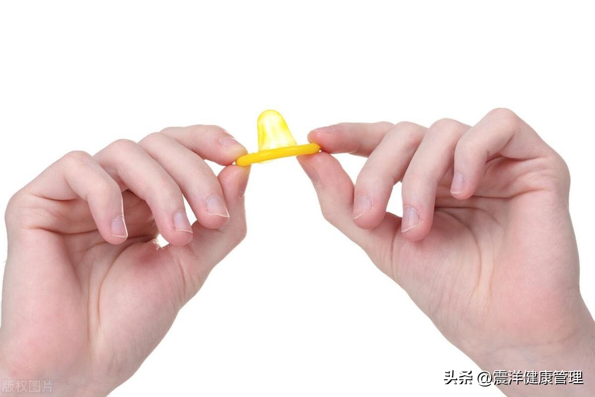 避孕套前面的尖尖有啥用？关于避孕套的知识，男女都需要了解下