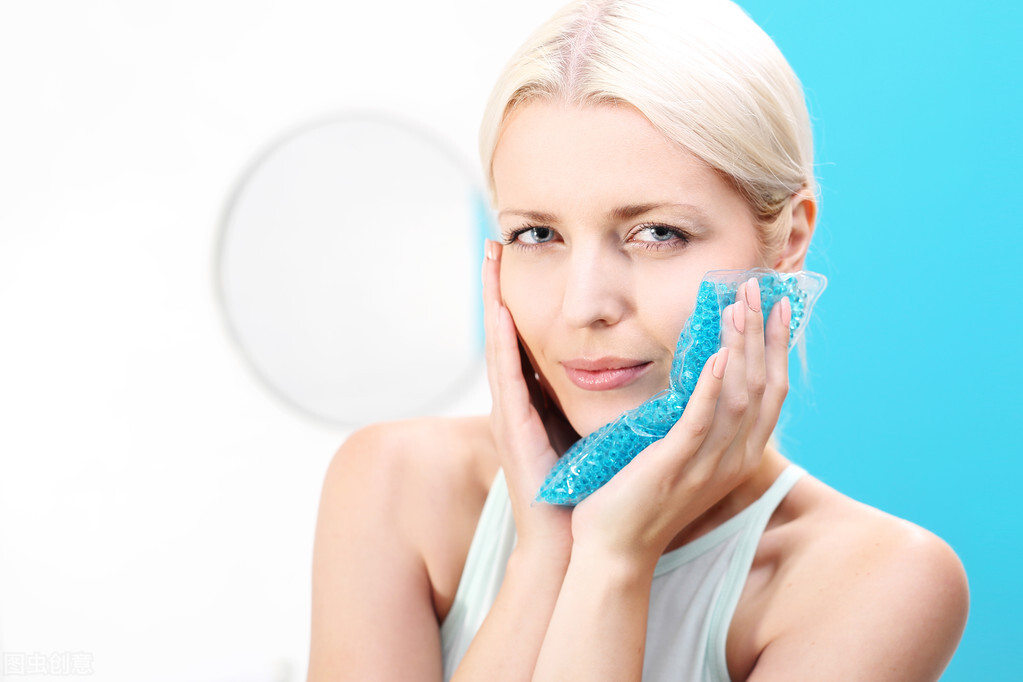 怎么区分颈部的吻痕,脖子上的唇痕和掐痕有什么区别