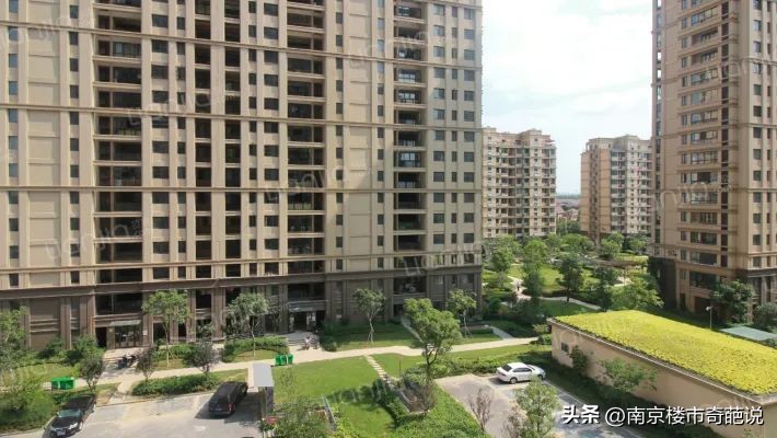 南京房价跌幅最狠的十个小区,南京房价大跌业主哭诉