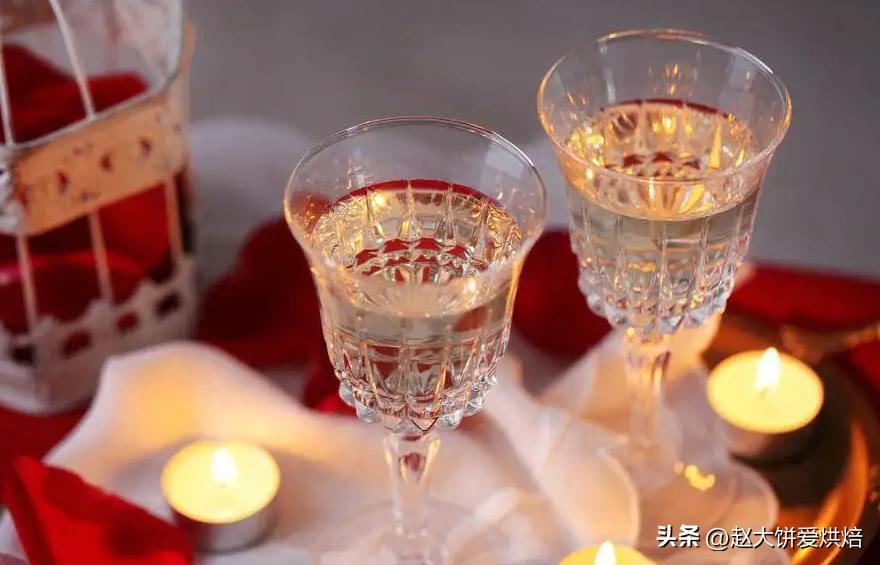 送老丈人200-300元白酒推荐,送白酒给岳父啥牌子比较好